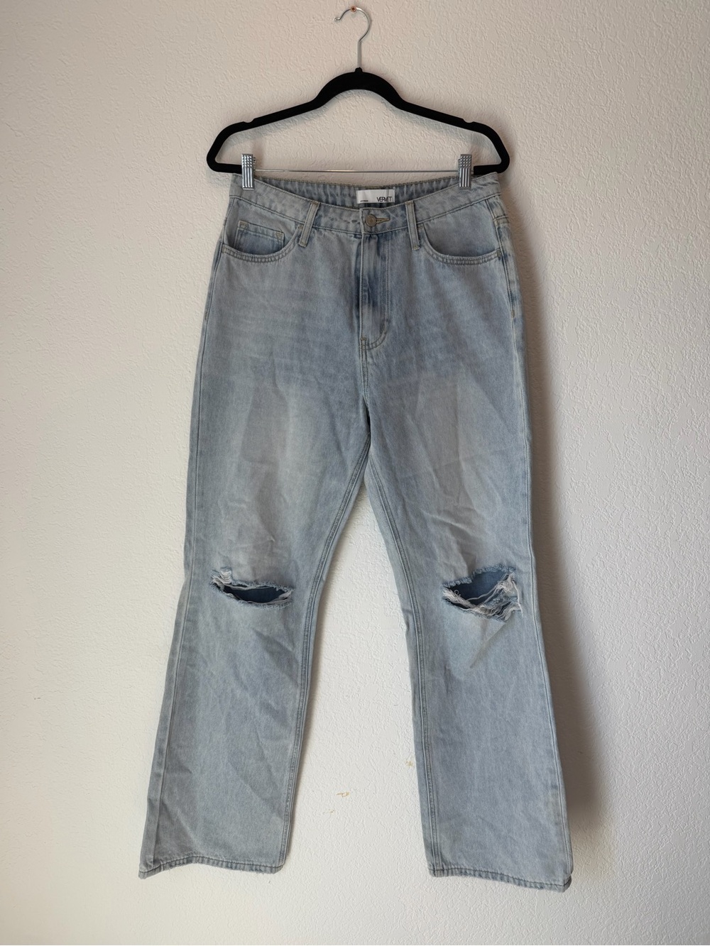 VICI Light Wash Distressed Knee Straight Leg Jeans